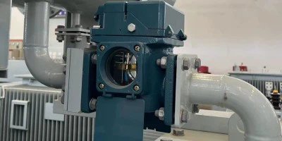 Kurš relejs ir atrodams sadales transformatorā?